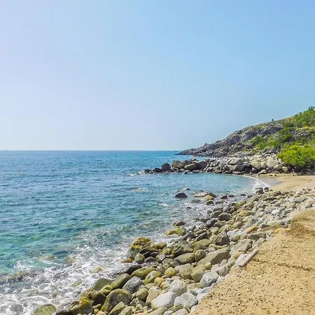 In Marina * نيكوتيرا